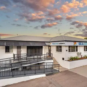  Hostel Seaside Townsville- Right Next To Coles, 2 Mins Walk To & Cbd- Passport Required Australia